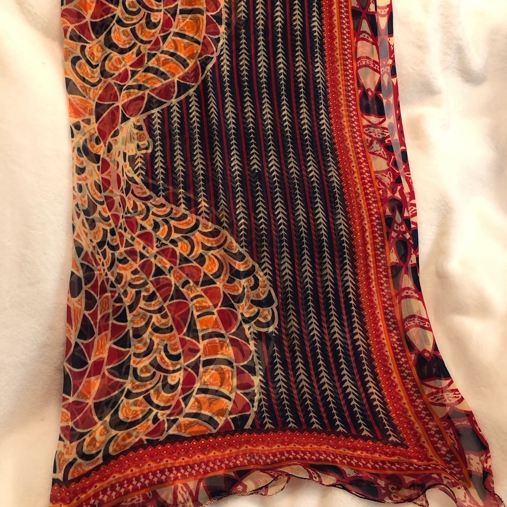 Pakistani luxury lawn Embroidered three piece dress. - Picture 4 of 5